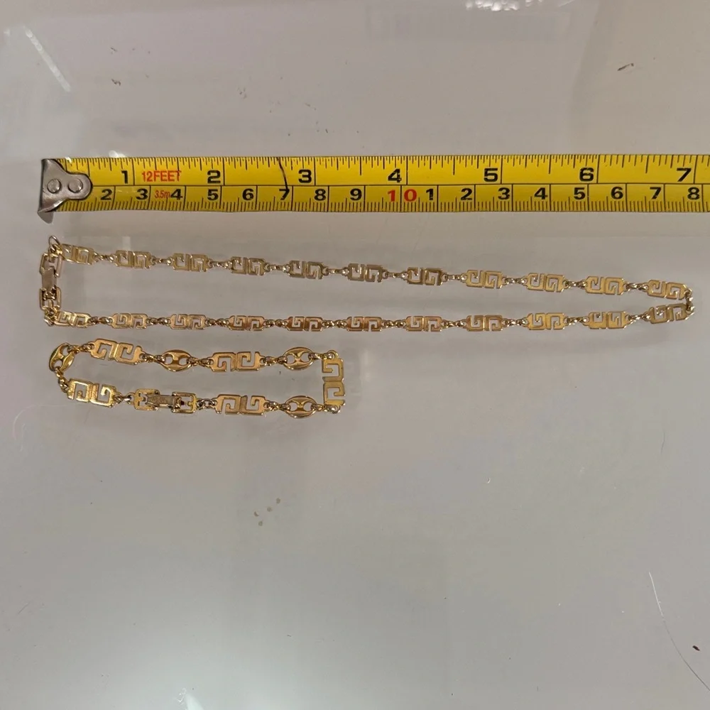 Givenchy VintageGold Necklace and Bracelet Set